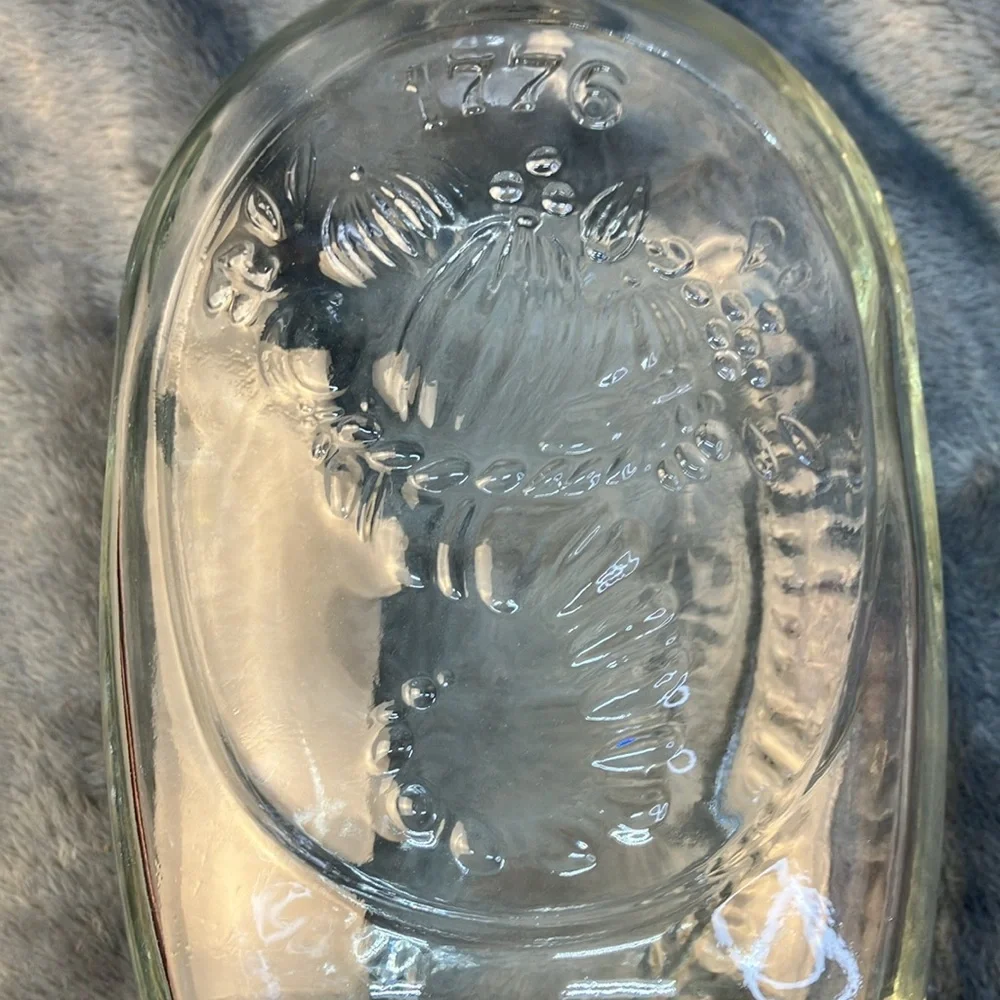 Vintage 1976 Log Cabin Syrup Bicentennial 1776 Clear Glass Bottle With Cap